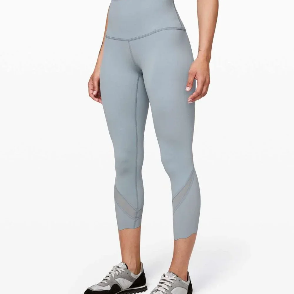 Lululemon Wunder Under Crop II Pant, 8 - Picture 4 of 9